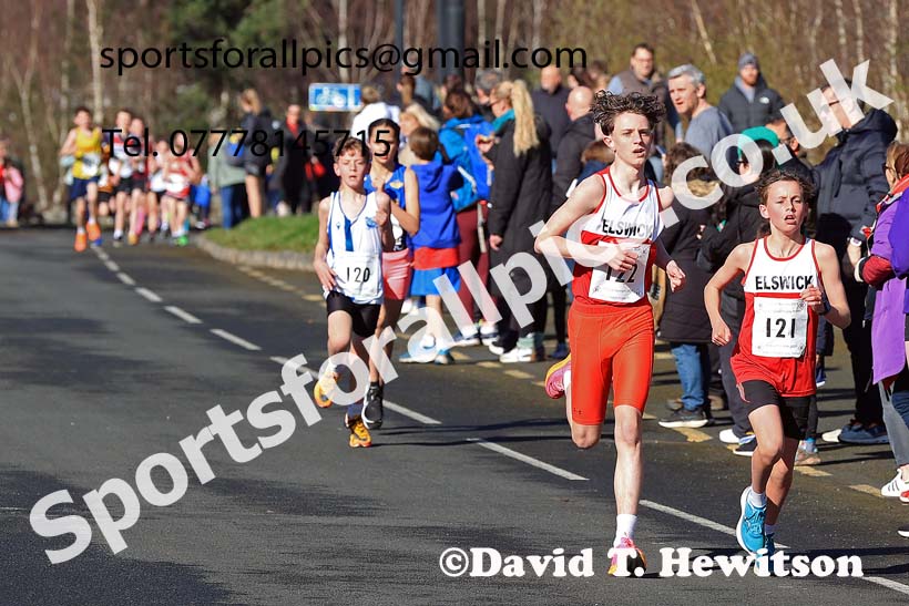 Boys and Girls Under-13s 2024 Elswick Harriers Good Friday Relays, Newburn, Newcastle Upon Tyne  Photo: David T. Hewitson/Sports for All Pics